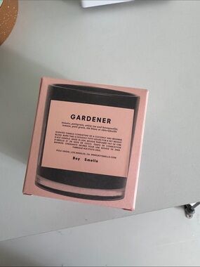 Boy Smells Gardener Scented Candle - Pink